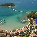 Anna Maris * Rab Town