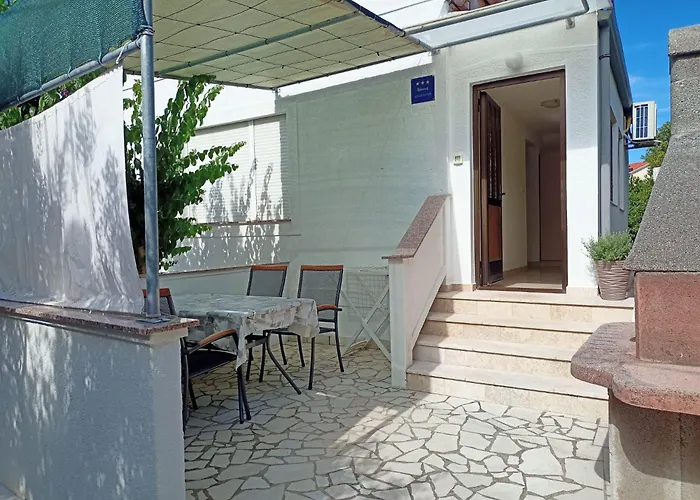 Anna Maris דירה *