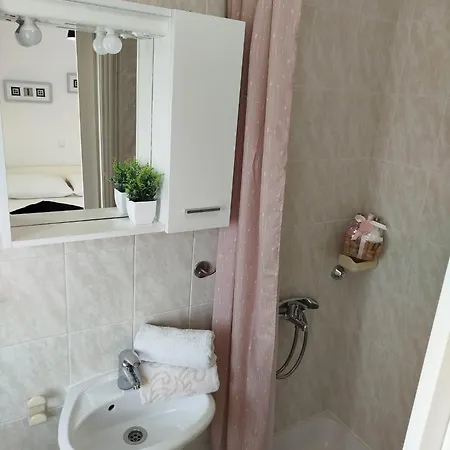 Anna Maris * Rab Town