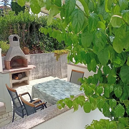 Anna Maris Apartment