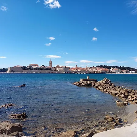 Anna Maris Apartment