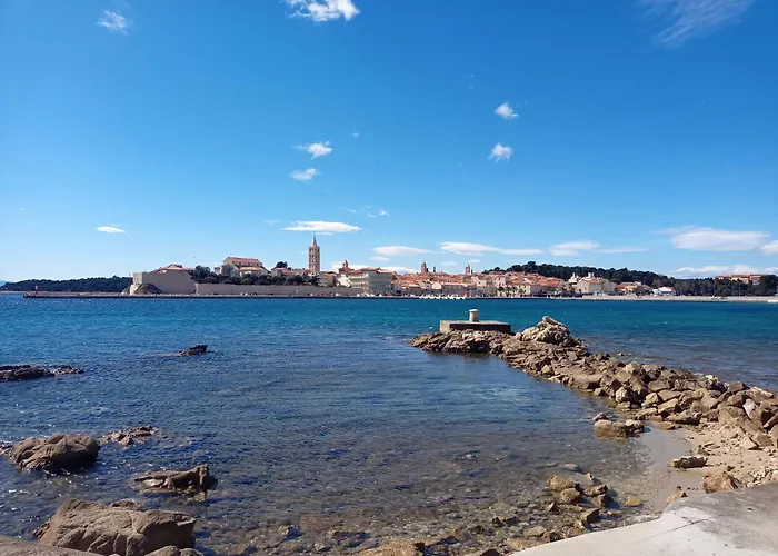 Anna Maris 아파트